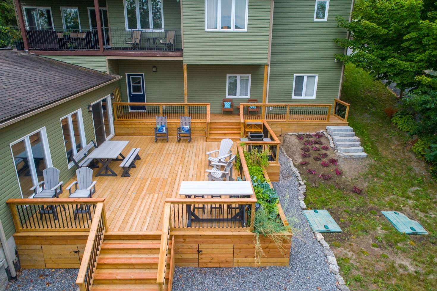 Why North York Chooses Us for Deck Renovation